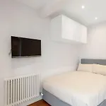 Beaufort Gem Chelsea Apartment